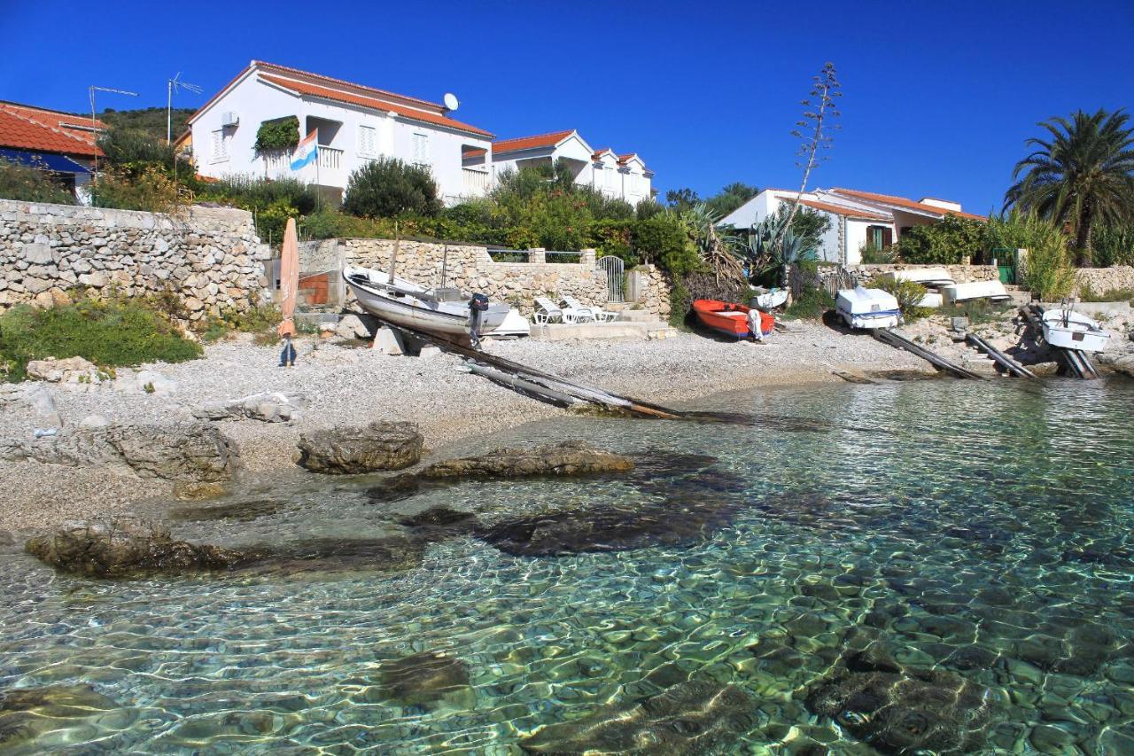 Apartments By The Sea Milna, Vis - 8895 Rukavac  Kültér fotó
